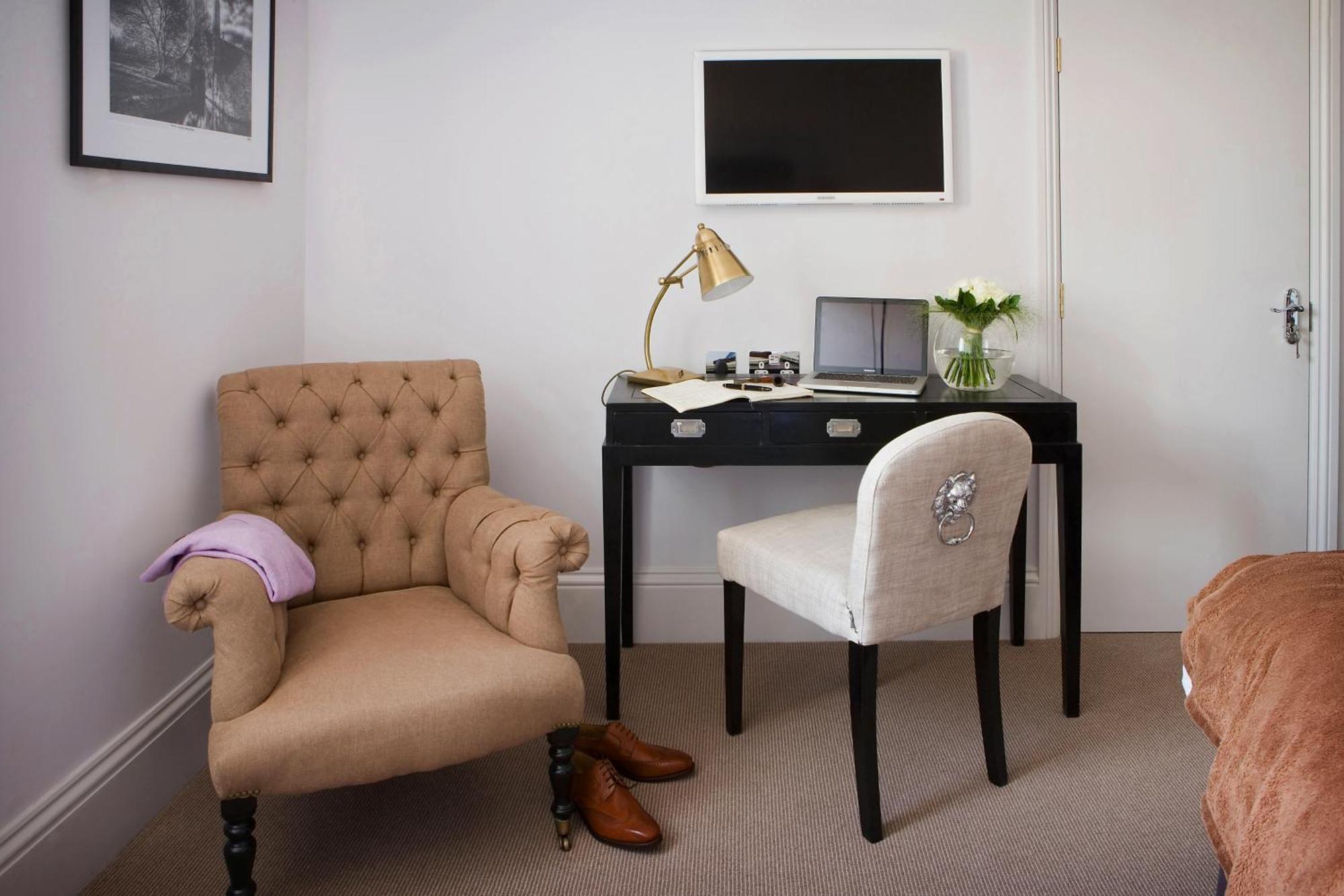 Rooms By Bistrot Pierre At The Crescent Inn Ilkley Bagian luar foto